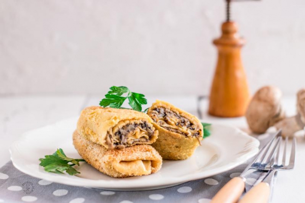 Krokiety Z Pieczarkami Na Cieście Drożdżowym