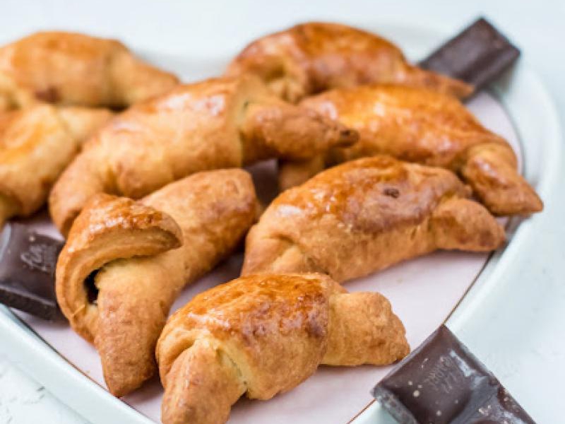 Rogaliki Z Air Fryera ( krucho drożdżowe z czekoladą)