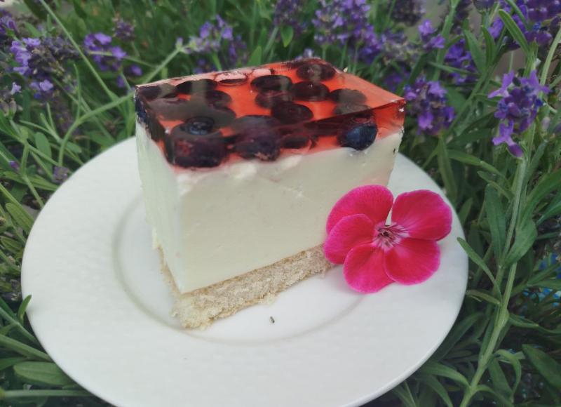 Sernik na zimno z twarogu