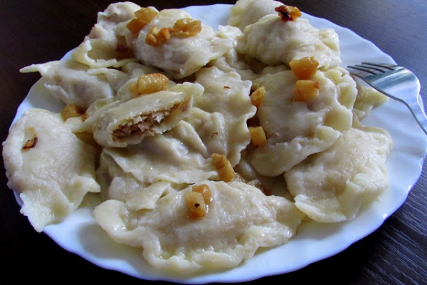 Pierogi z kapustą i mięsem