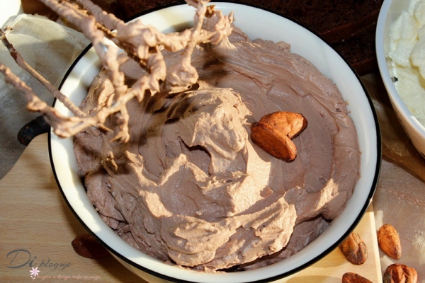 Kakaowy krem z serka mascarpone i kremówki (bez żelatyny)