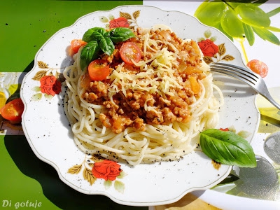 Spaghetti bolognese (na szybko)