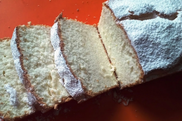 Ciasto  Anielski puch  (na białkach)