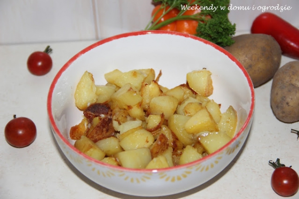 Patatas bravas - hiszpańskie  frytki