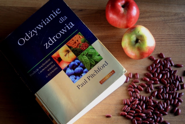 Recenzja książki  Odżywianie dla zdrowia. Tradycje wschodnie i nowoczesna wiedza o żywieniu  autorstwa Paula Pitchforda.