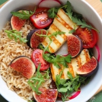 Bowl z halloumi i figami