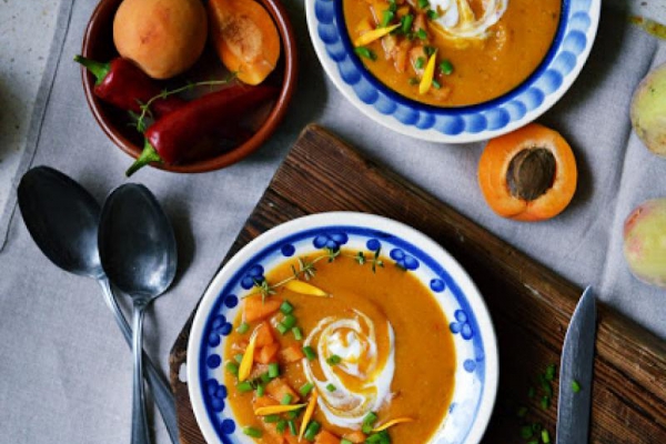 Morelowa zupa krem z soczewicą, czyli miseczki pełne ciepła końca lata