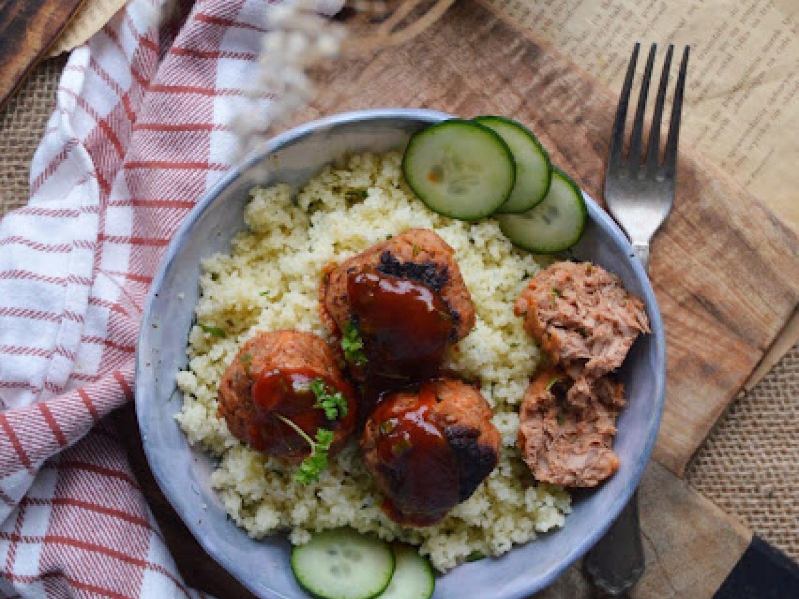 Słodko-ostre klopsiki z tuńczyka