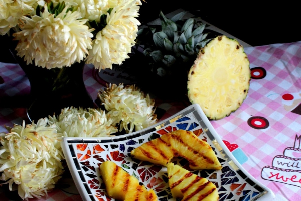 Grillowany ananas - najlepszy do domowych burgerów