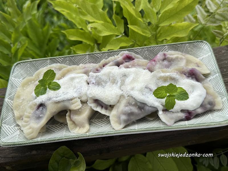 Pierogi z jagodami