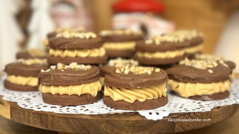 Markizy czekoladowo- maślane z kajmakiem