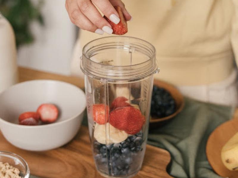 Ranking blenderów mobilnych 2024. Czym zrobisz idealnie kremowe Smoothie Bowl w 60 sekund?