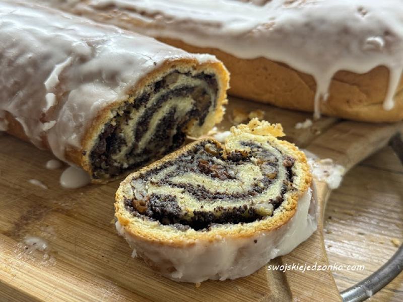 Strucla makowa parzona