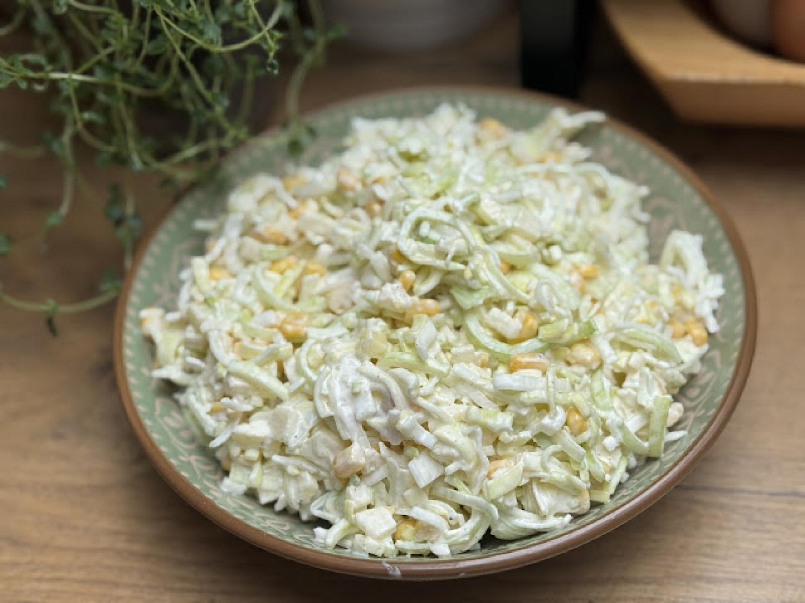 Surówka z pora z kukurydzą