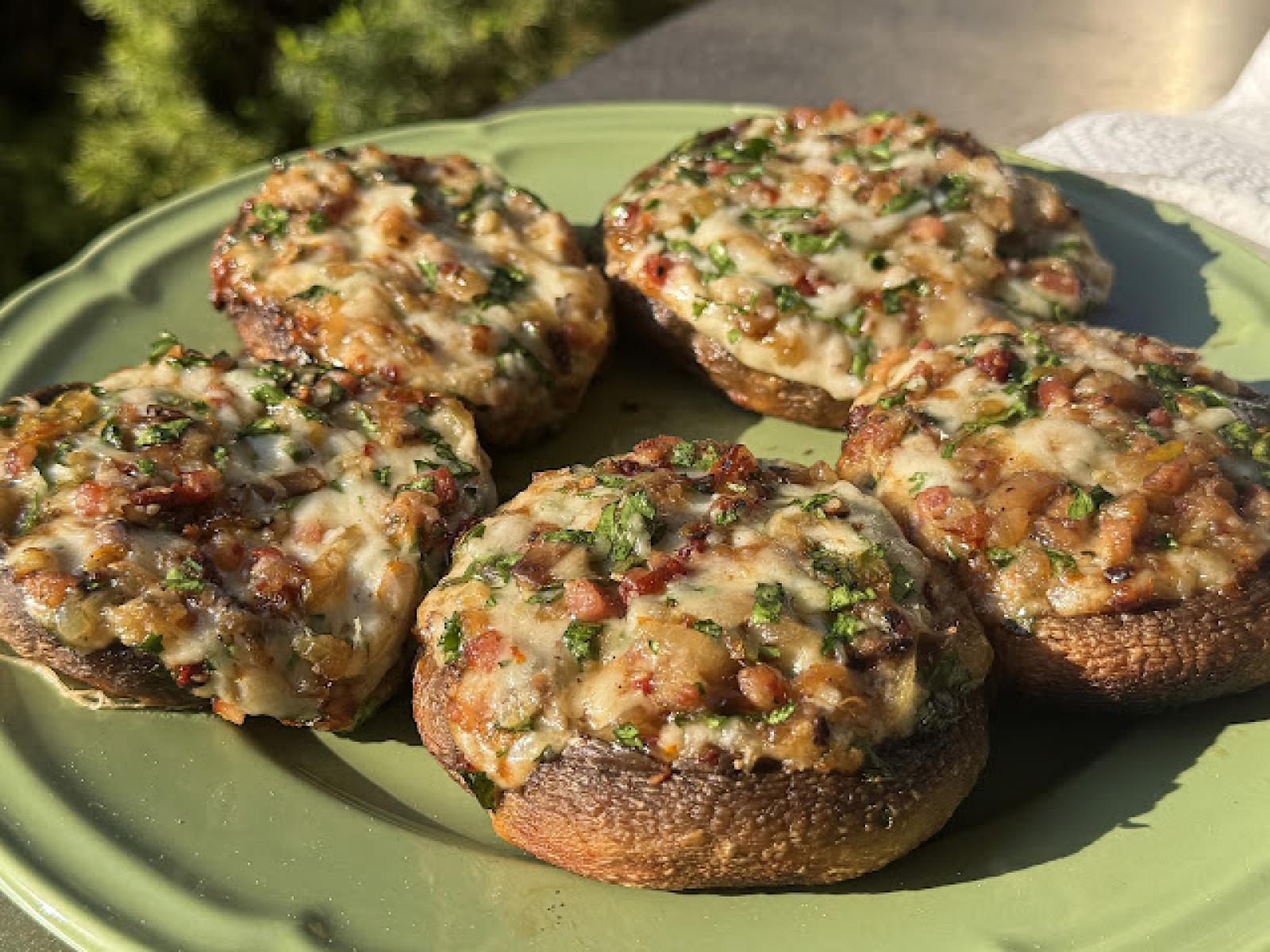 Faszerowane pieczarki z grilla