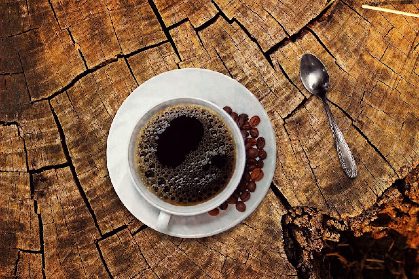 Kawa kuloodporna: jak zrobić bulletproof coffee z olejem MCT krok po kroku