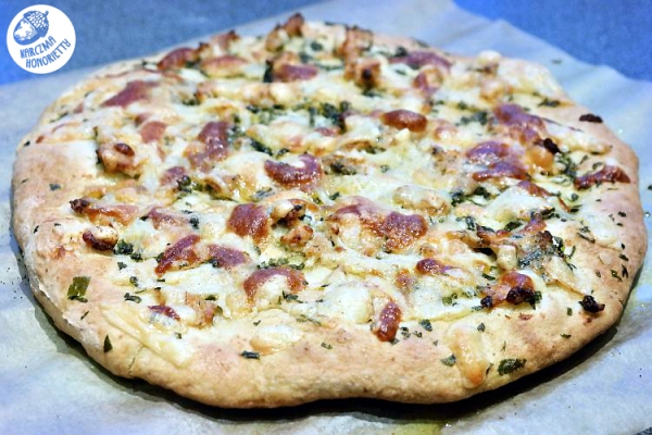 Chlebek czosnkowy - pizza dla zabieganych