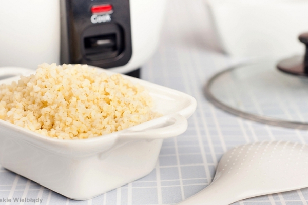 Garnek do gotowania ryżu czyli rice cooker