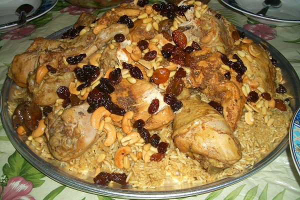 Kabsa (kepsa) - kuchnia arabska z regionu Zatoki Perskiej