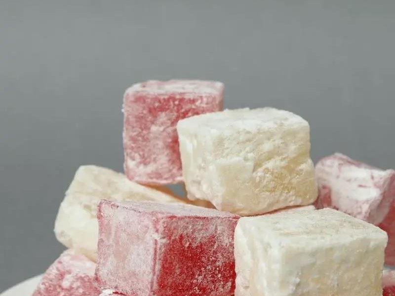 Lokum tureckie – co to jest i dlaczego zdobywa coraz większą popularność?