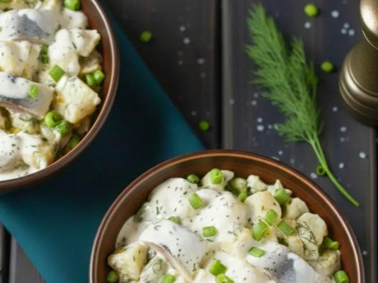 Sałatka śledziowa z ziemniakami