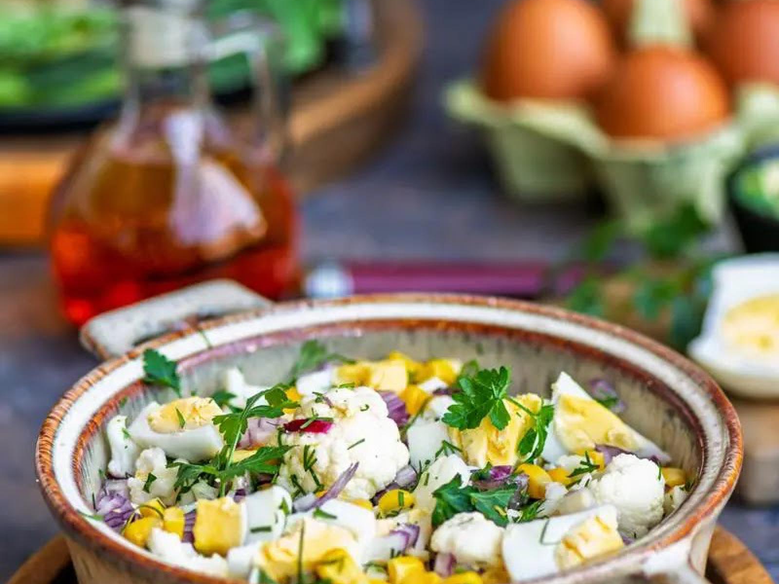 Sałatka z surowego kalafiora