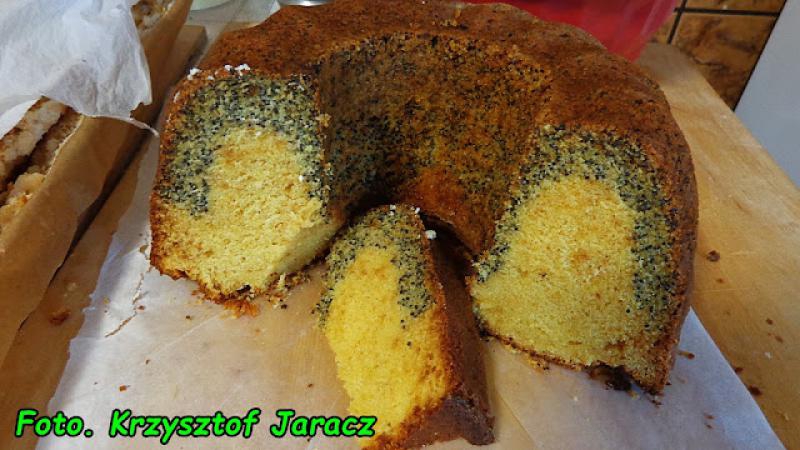 Babka karbowana z ajerkoniakiem.