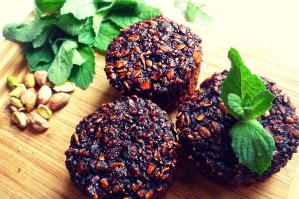 Muffinki miętowo-pistacjowe (bez mąki)