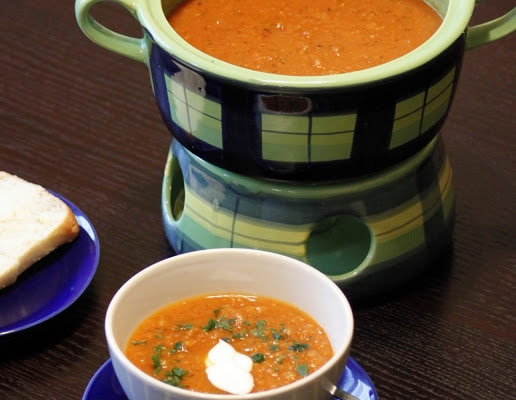 Zupa marchewkowa z czerwoną soczewicą
