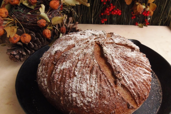 Ruiskuorinen olutlimppu, fiński chleb świąteczny w grudniowej piekarni