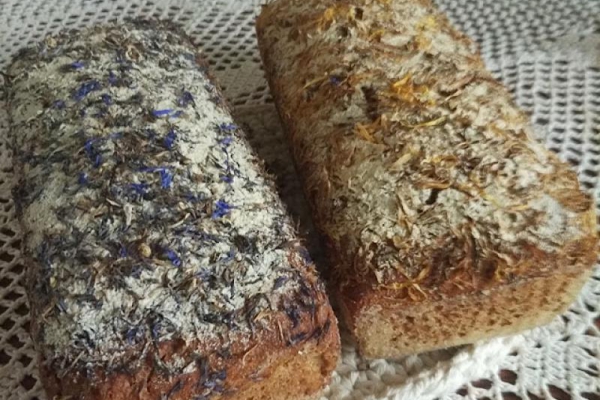 Chleb żytni na zakwasie z mąką żytnią zaparzaną Jeffreya Hamelmana