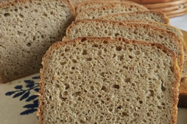 Chleb na zakwasie żytni 100% z mąką z pestek awokado