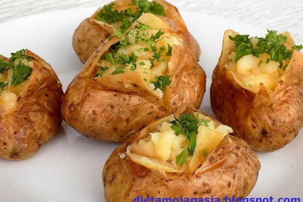 Wybuchowe ziemniaki - pieczone w piekarniku