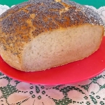 Domowy chleb z makiem...