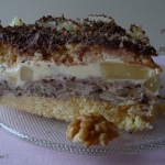 Tort orzechowo-ananasowy