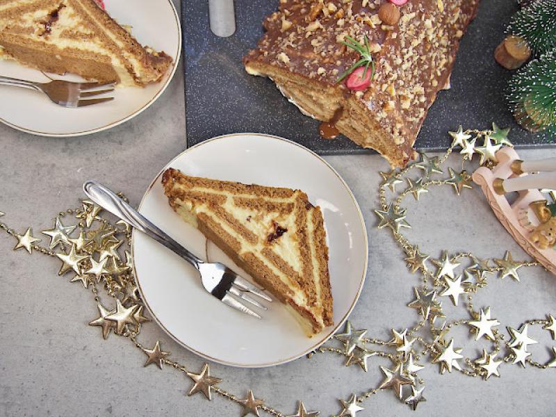 Chatka korzenna – świąteczny sernik gotowany bez pieczenia