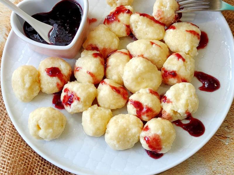 Twarogowe kluseczki – pomysł na obiad