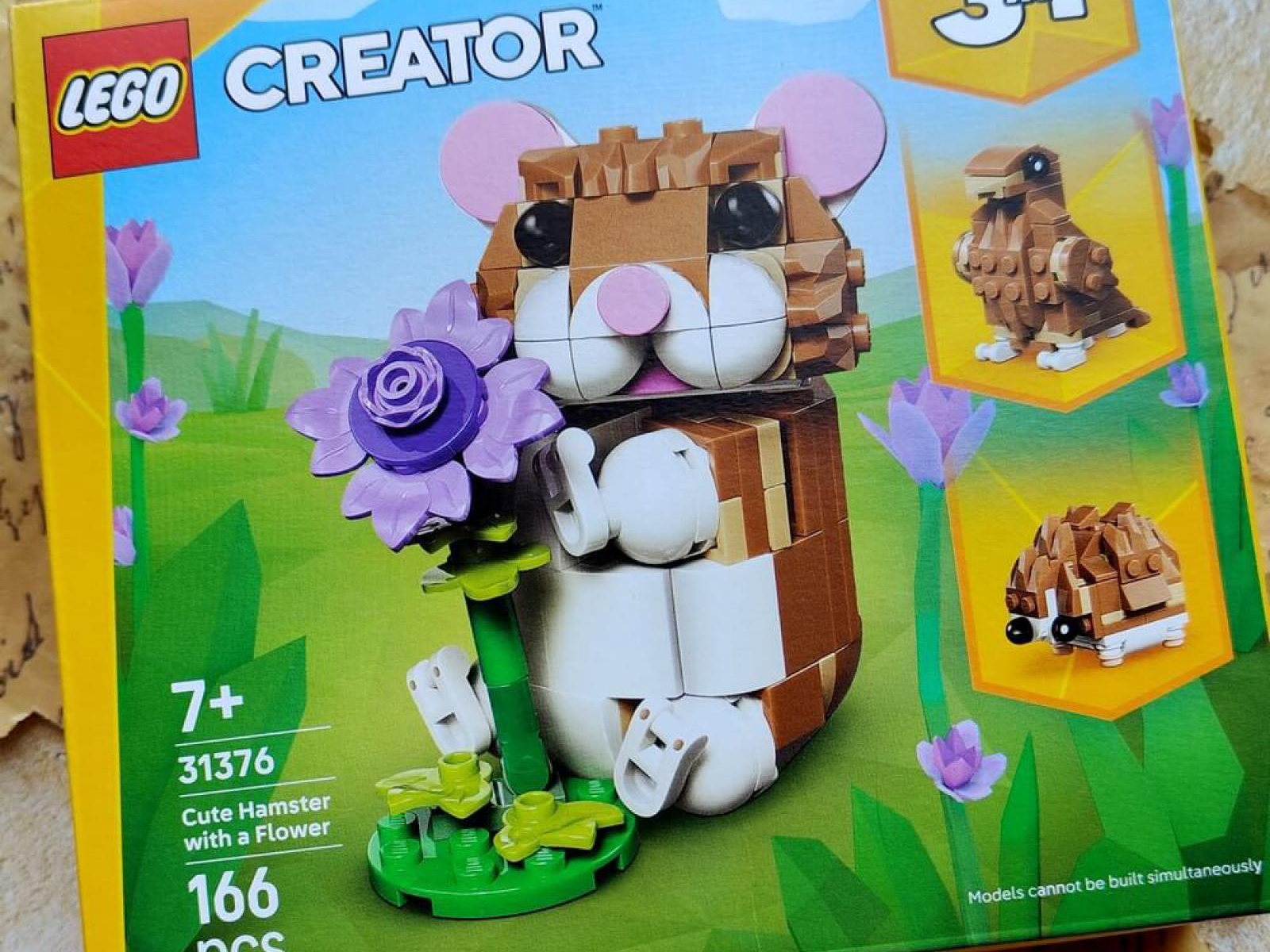 LEGO Uroczy chomik z kwiatkiem – idealny pomysł na prezent