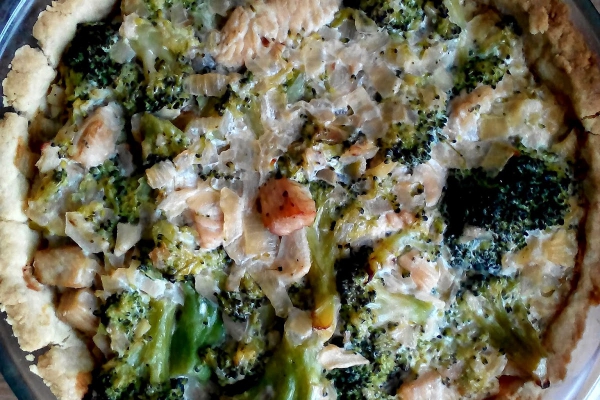 Tarta z brokułami i kurczakiem