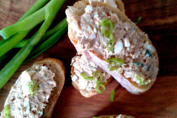 Pasta z tuńczyka – koniec z nudnymi kanapkami!