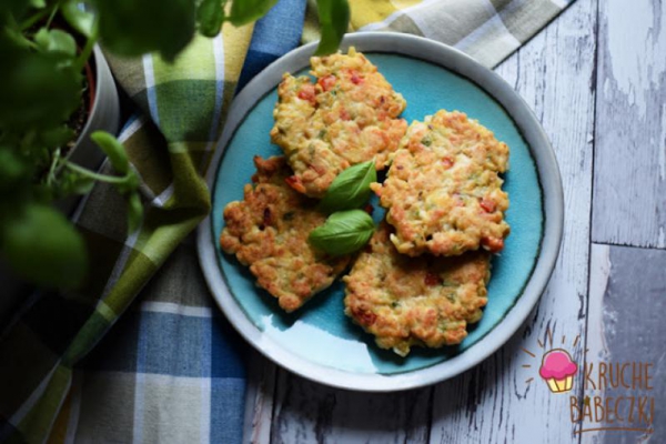 Kotleciki siekane z indyka z oliwką, papryką, bazylią i curry