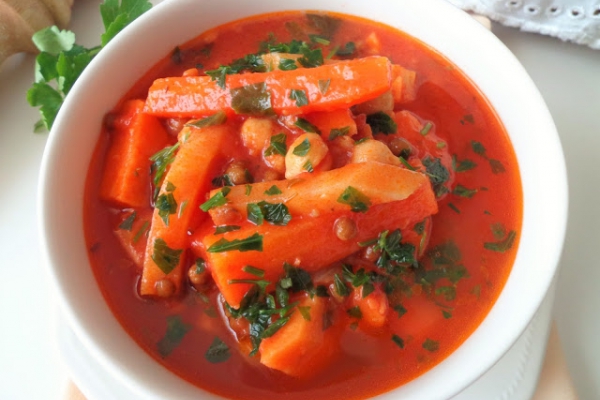 Jesienna zupa z soczewicą i ciecierzycą (Zuppa invernale con lenticchie e ceci)