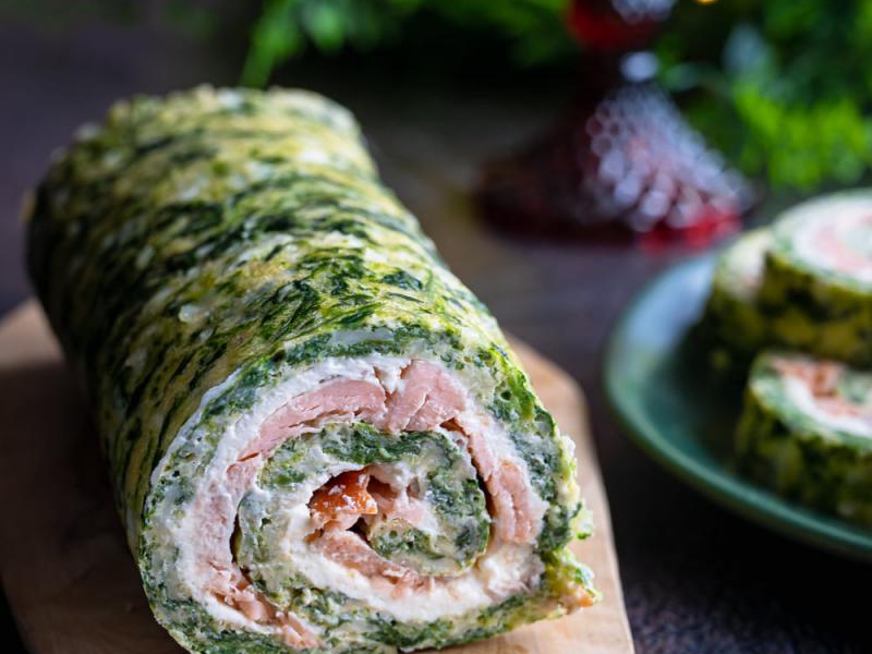 Rolada serowo-szpinakowa z łososiem