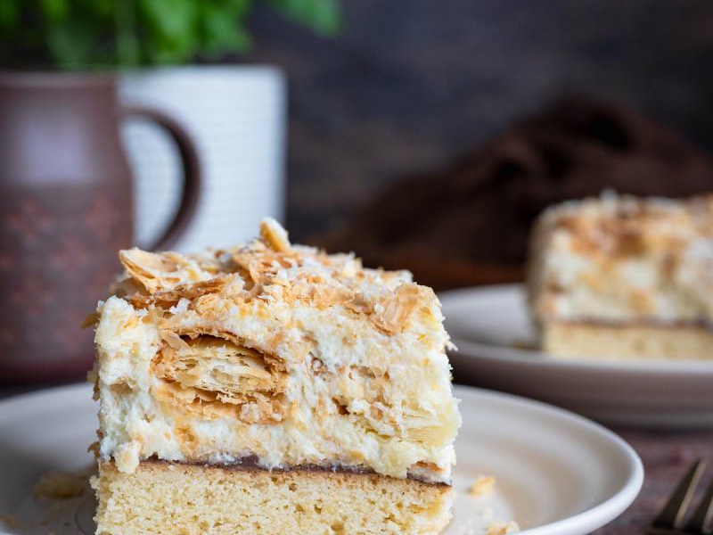 Ciasto kruche z chrupiącym kremem budyniowym