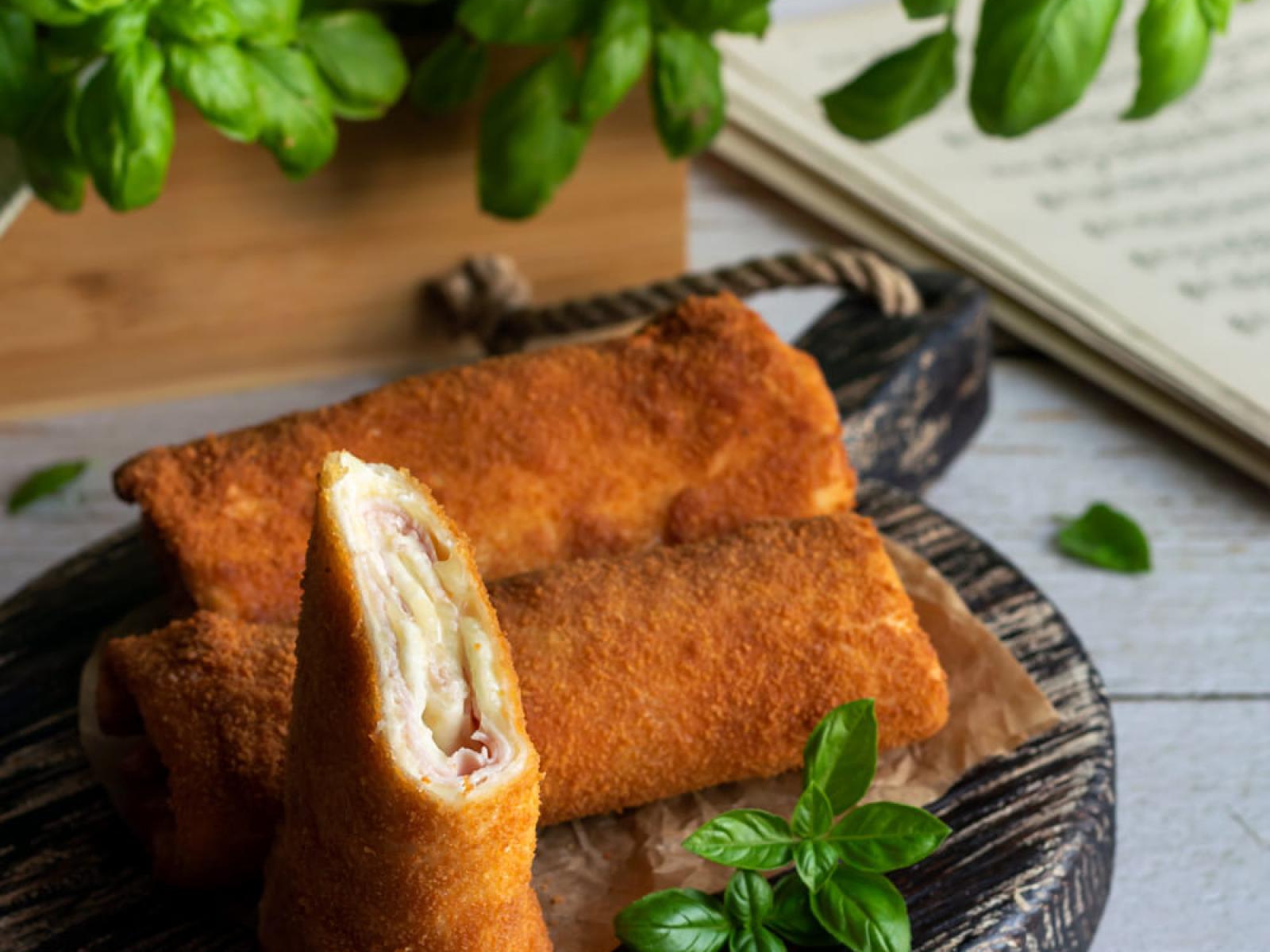 Krokiety z tortilli z szynką i serem