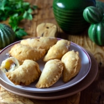 Smażone pierożki z...