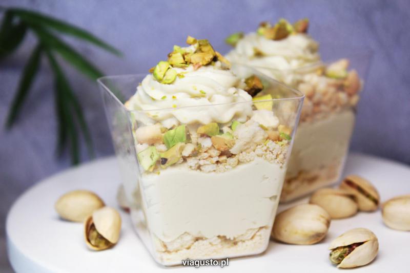 Deserki pistacjowe w kubeczkach – PRZEPIS