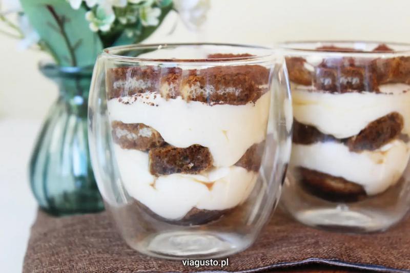Deser tiramisu w szklance