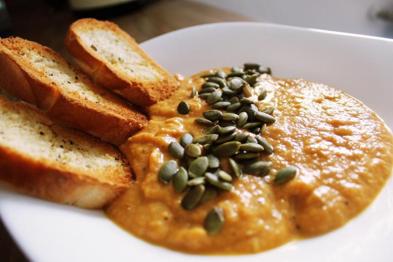 Catering z dostawą w wygodnadieta.pl – jak zdrowe posiłki mogą odmienić Twoje codzienne menu?