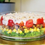 Warstwowa sałatka na...